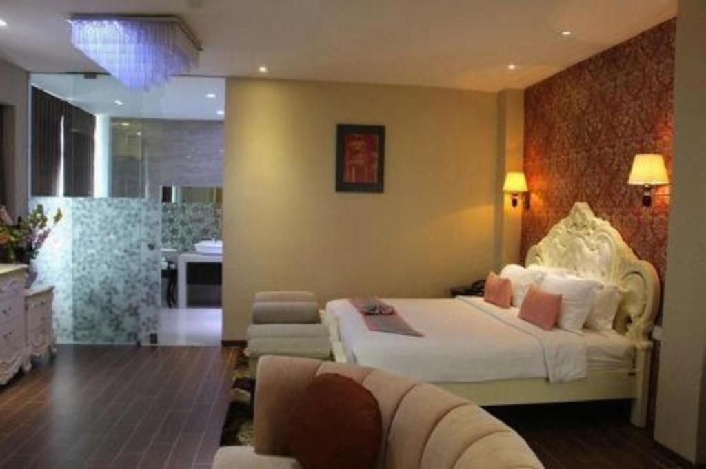 The Belagri Hotel And Convention Соронг Екстериор снимка