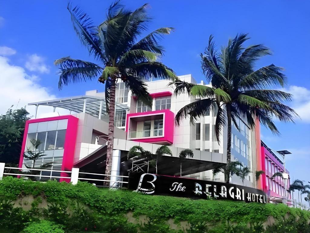 The Belagri Hotel And Convention Соронг Екстериор снимка